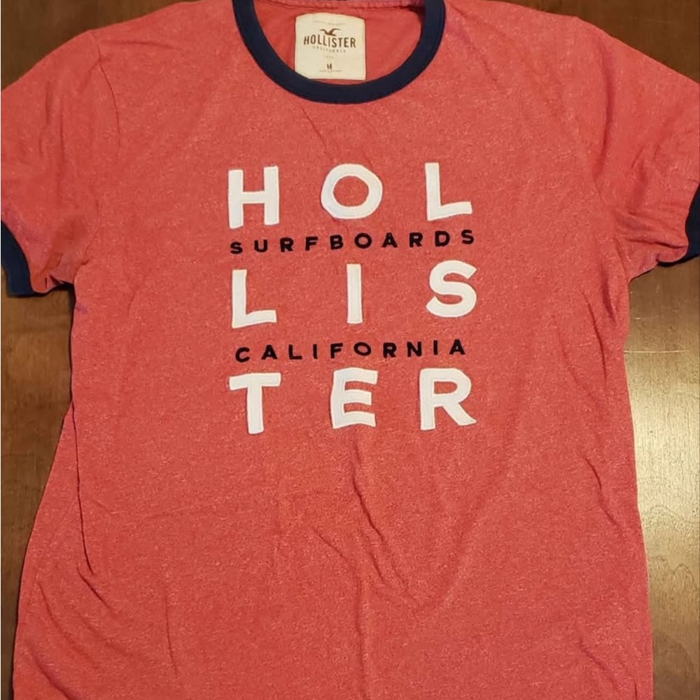 Hollister California Surfboards Coral Tee with Navy Trim